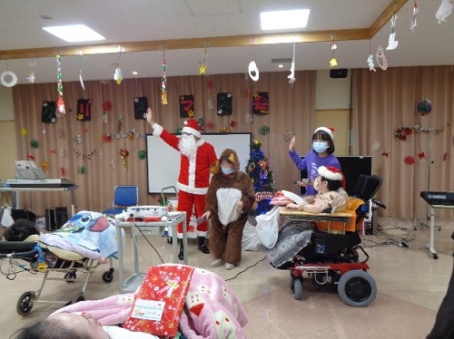2階病棟　院内行事　「クリスマス会」－２